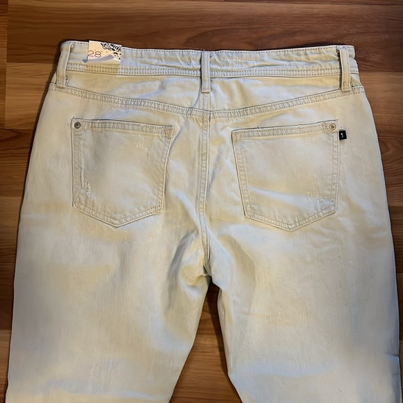 Pilcro Anthropologie Mid-Rise Slim Boyfriend Jeans Ocean Studio Light Wash NEW - Picture 14 of 16